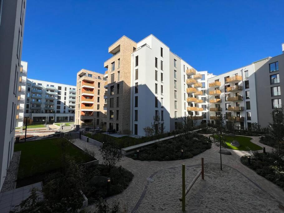 Naehe Messe: Zentrale Wohnung Mit Balkon Und Loggia Frankfurt am Main Exterior photo